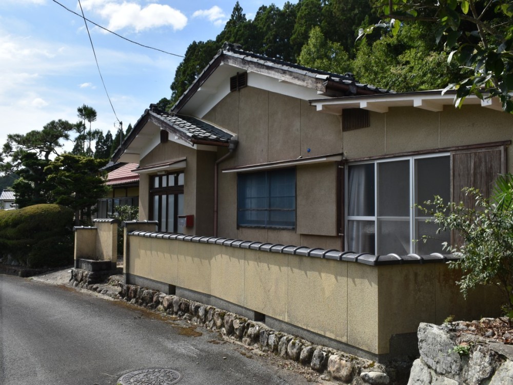 単身者にもオススメな平家付きです。